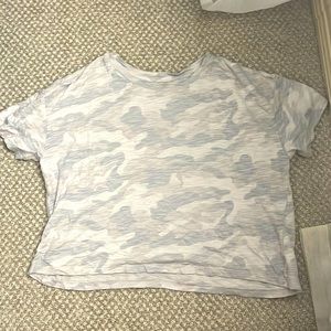 Camo crop tee!